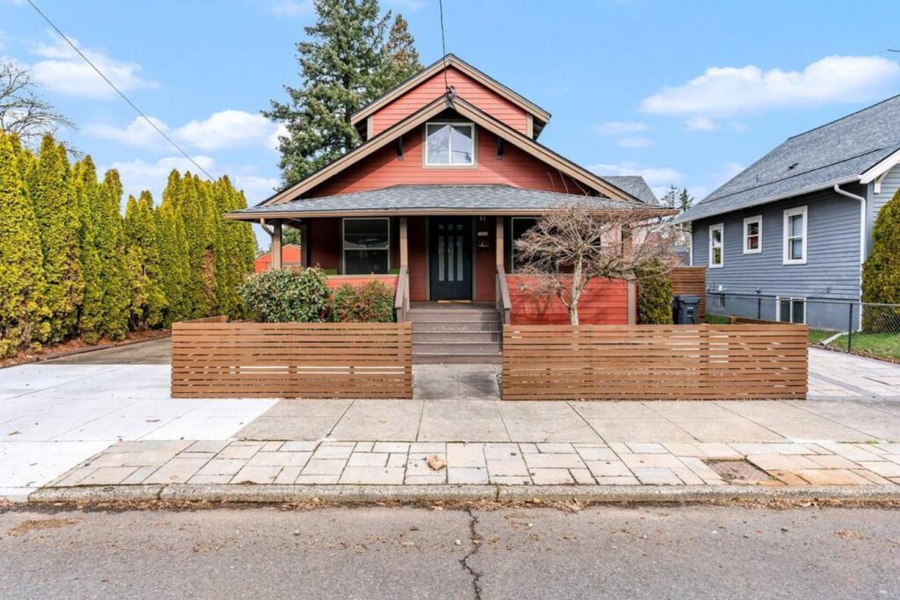 Dazzling 3Bd, 2Ba Home With Private Deck Near Alberta Portland Exterior photo